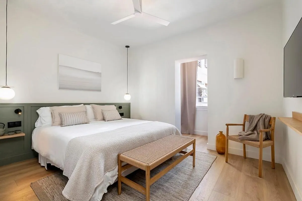Luxury Apt With King Beds & Central Ac In Heart Of Bcn Barcelona 0*,  Spanien