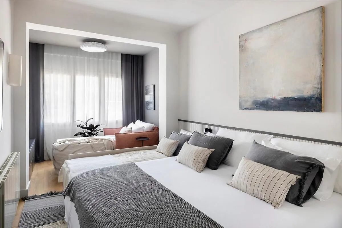 Luxury Apt With King Beds & Central Ac In Heart Of Bcn Barcelona Lägenhet