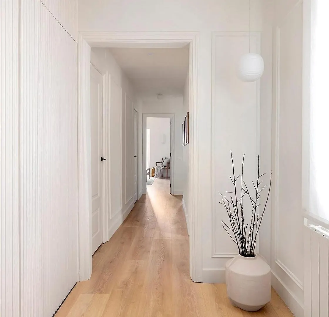 Luxury Apt With King Beds & Central Ac In Heart Of Bcn Барселона Апартаменты