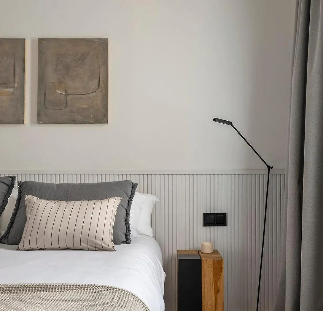 Luxury Apt With King Beds & Central Ac In Heart Of Bcn Барселона Апартаменты