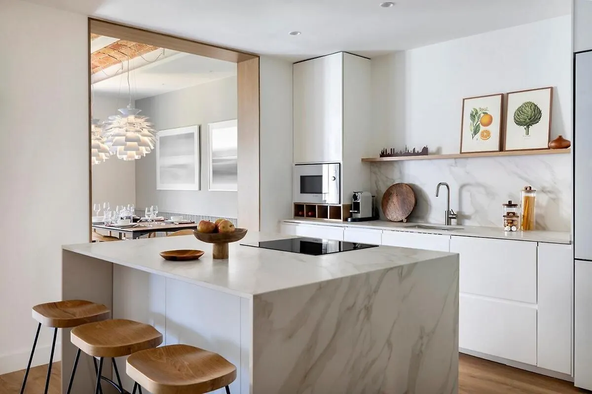 Luxury Apt With King Beds & Central Ac In Heart Of Bcn Барселона Апартаменты