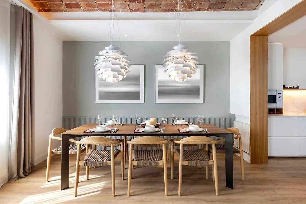 Luxury Apt With King Beds & Central Ac In Heart Of Bcn Barcelona